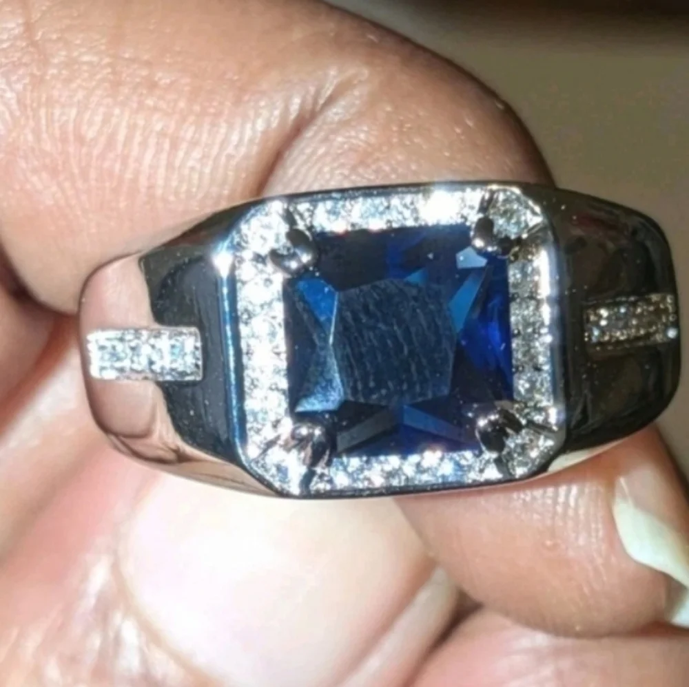 Elegant Silvery Classic Mens Sapphire Lab Created Diamond ring
